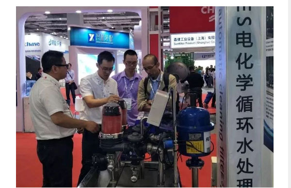 飛創(chuàng)科技專業(yè)人員詳細解答客戶疑問